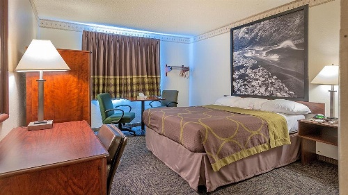 Super 8 by Wyndham Colorado Springs/Chestnut Street image 19