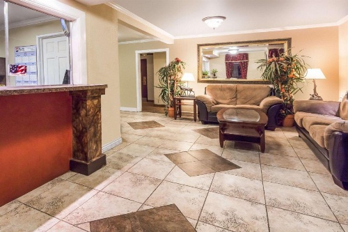 Super 8 by Wyndham Colorado Springs/Chestnut Street image 25