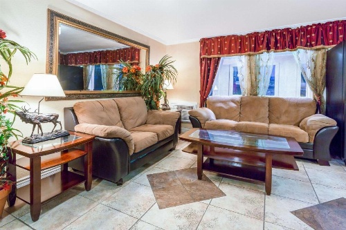 Super 8 by Wyndham Colorado Springs/Chestnut Street image 30